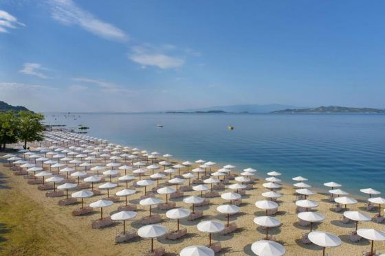 Мини почивка на Халкидики в хотел Akrathos Beach 4* от Ве...